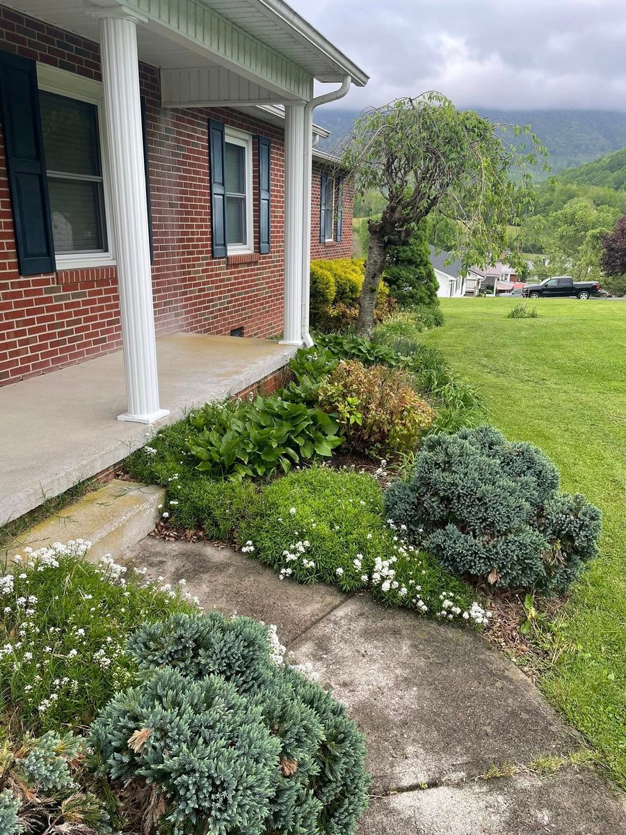 Landscape Design & Install for Simmons Brothers Investments in Pounding Mill, VA