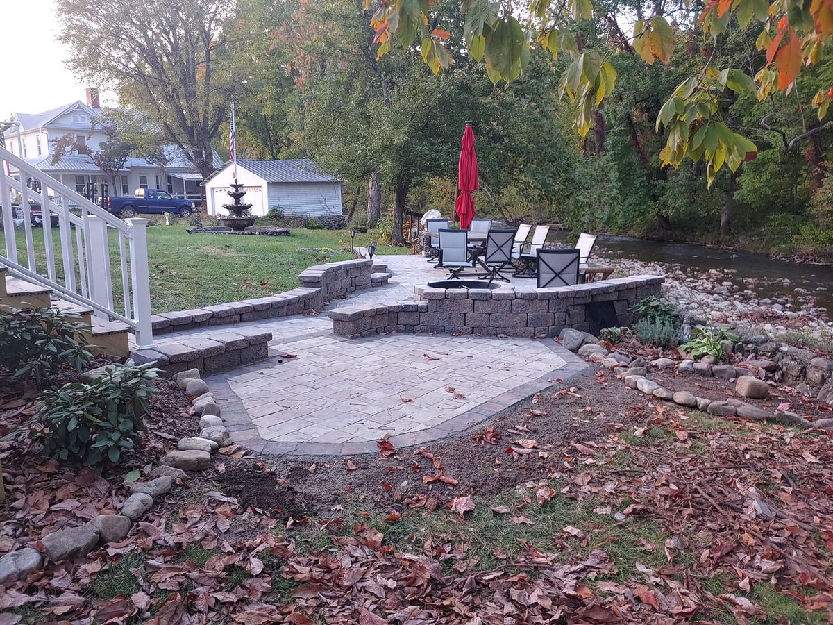 Landscape Installation for Grayt Scapes LLC in Johnson City, TN