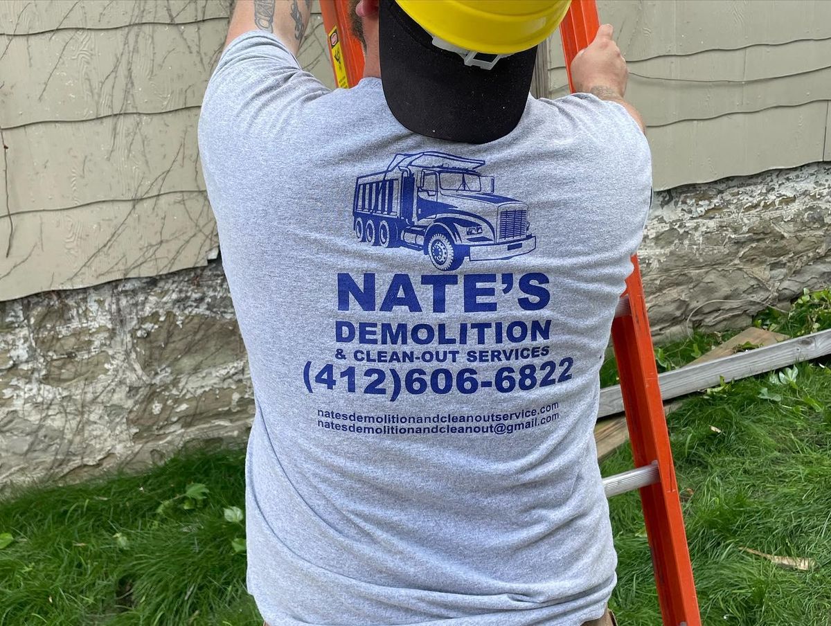 Leaf Cleanup for Commercial Properties for Nates Demolition and Clean-Out Services LLC in Pittsburgh, PA