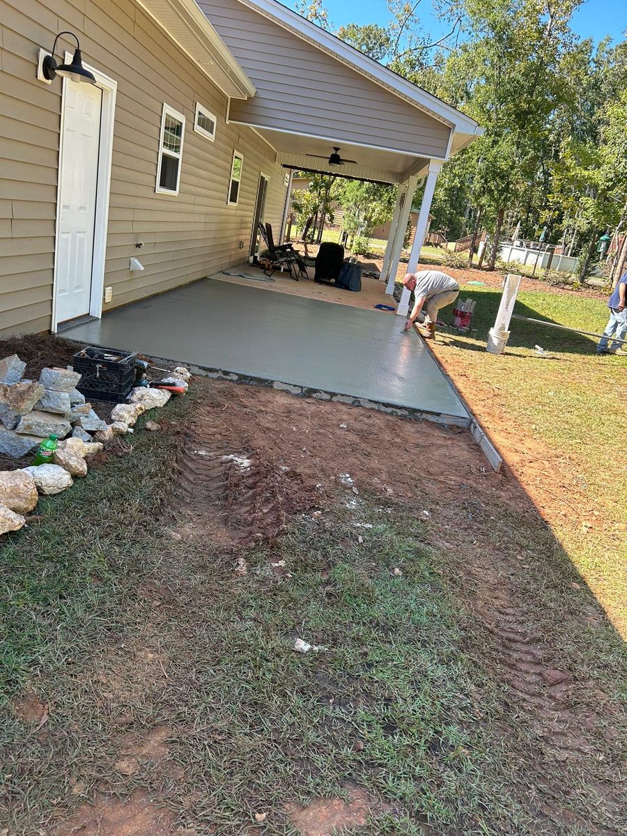 Concrete Slab Construction for Big League Concrete and Grading in Batesburg-Leesville, SC