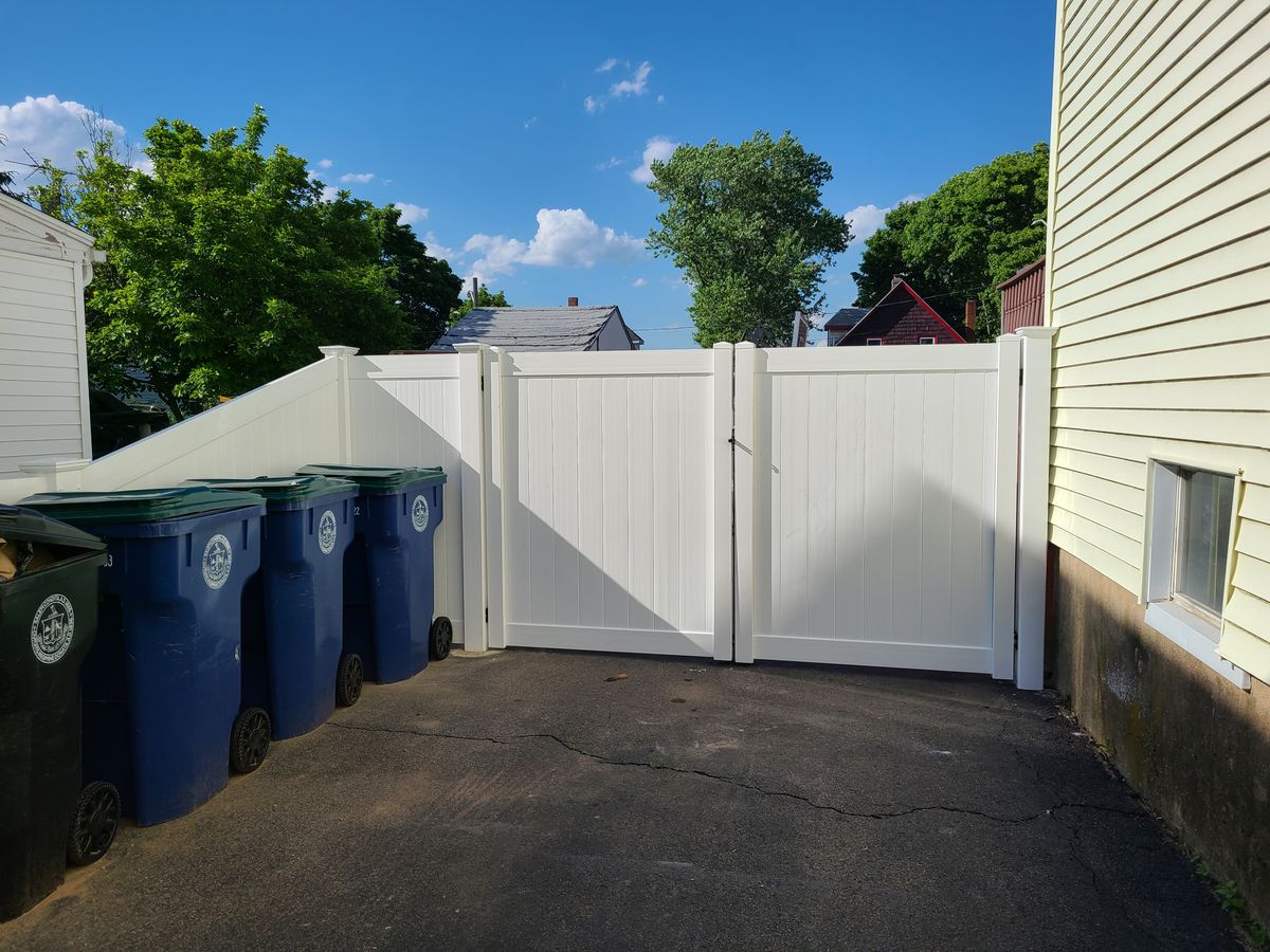 Vinyl Fencing Installation for Azorean Fence in Peabody, MA