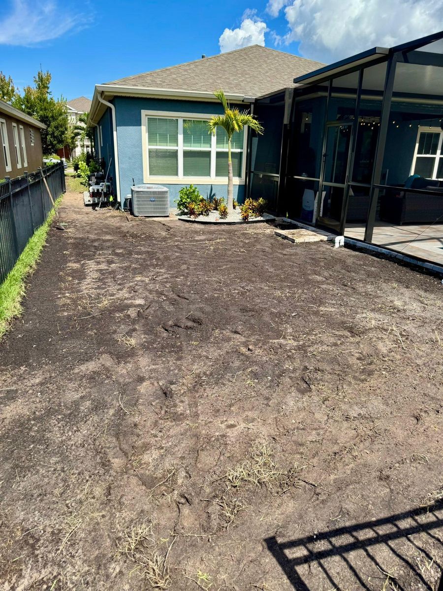 Land Grading for Shoreside Property Services in Apollo Beach, FL