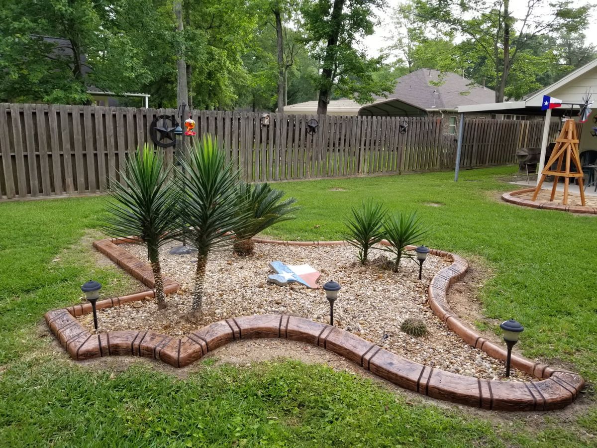 Landscaping for Texas Curb N Borders in Houston, TX