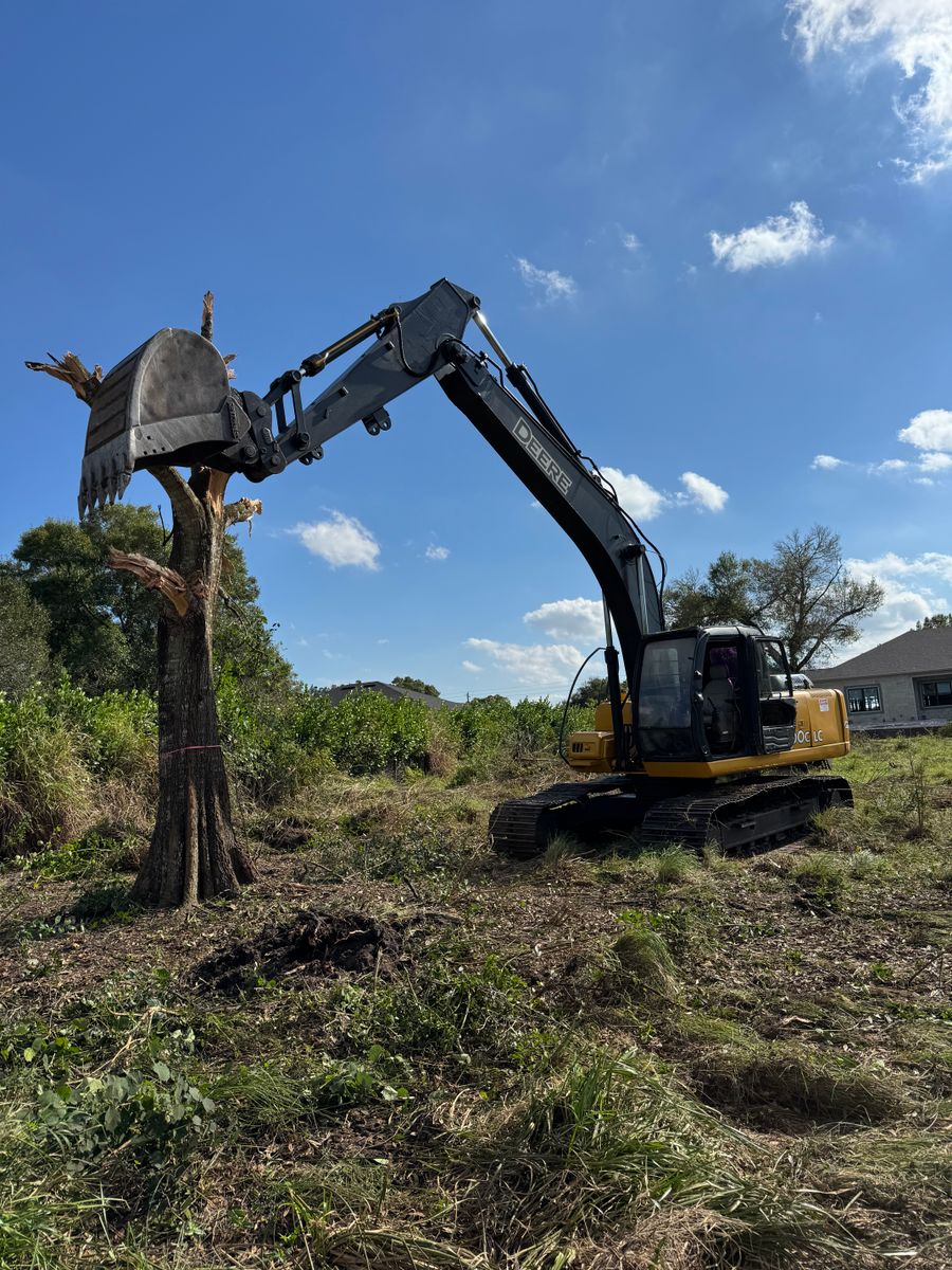 Land Clearing for South Florida Earthworks in Fort Pierce, FL
