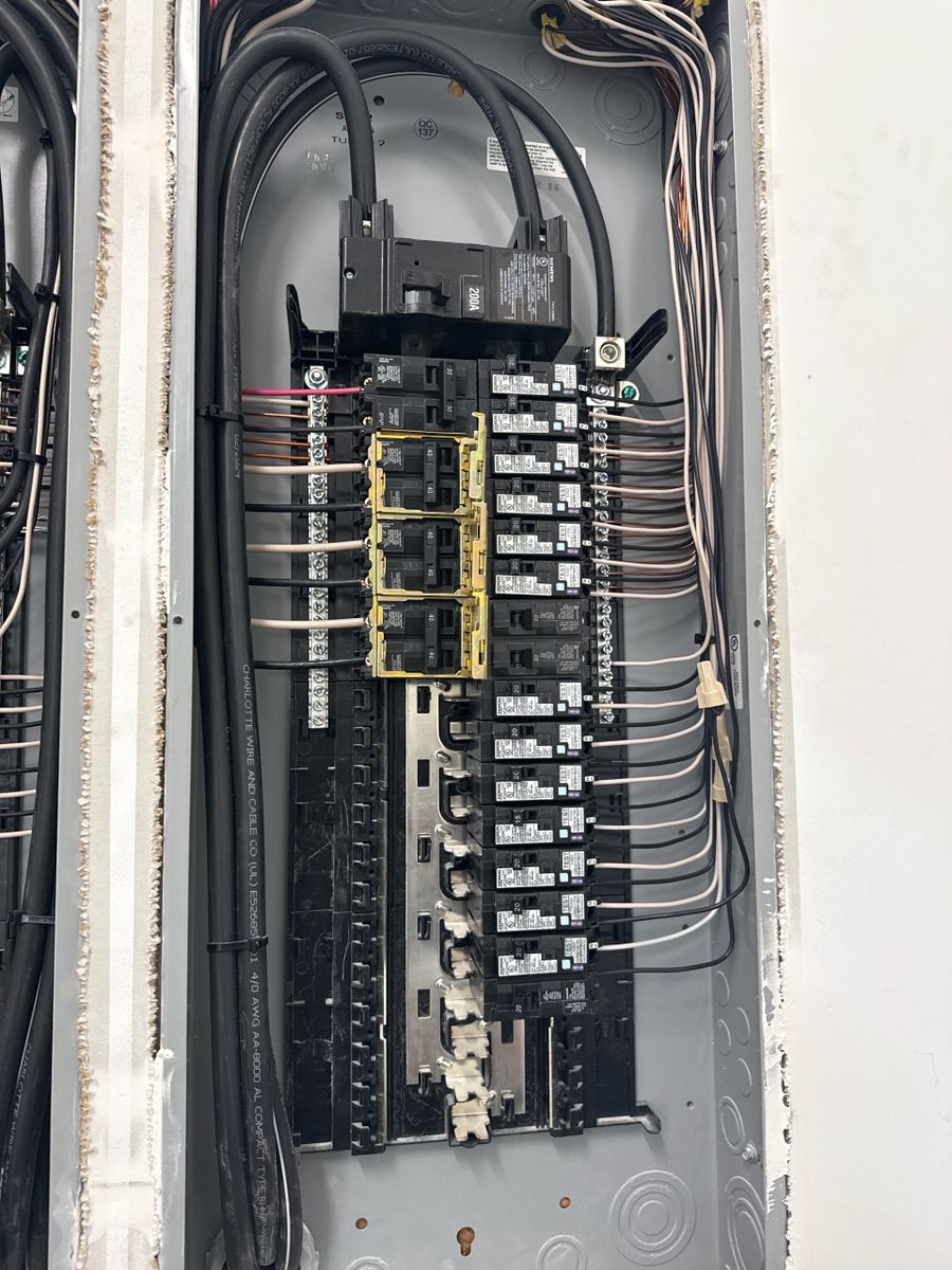 Commercial Electrical Installation & Service for Li Electric of TN in Columbia, TN