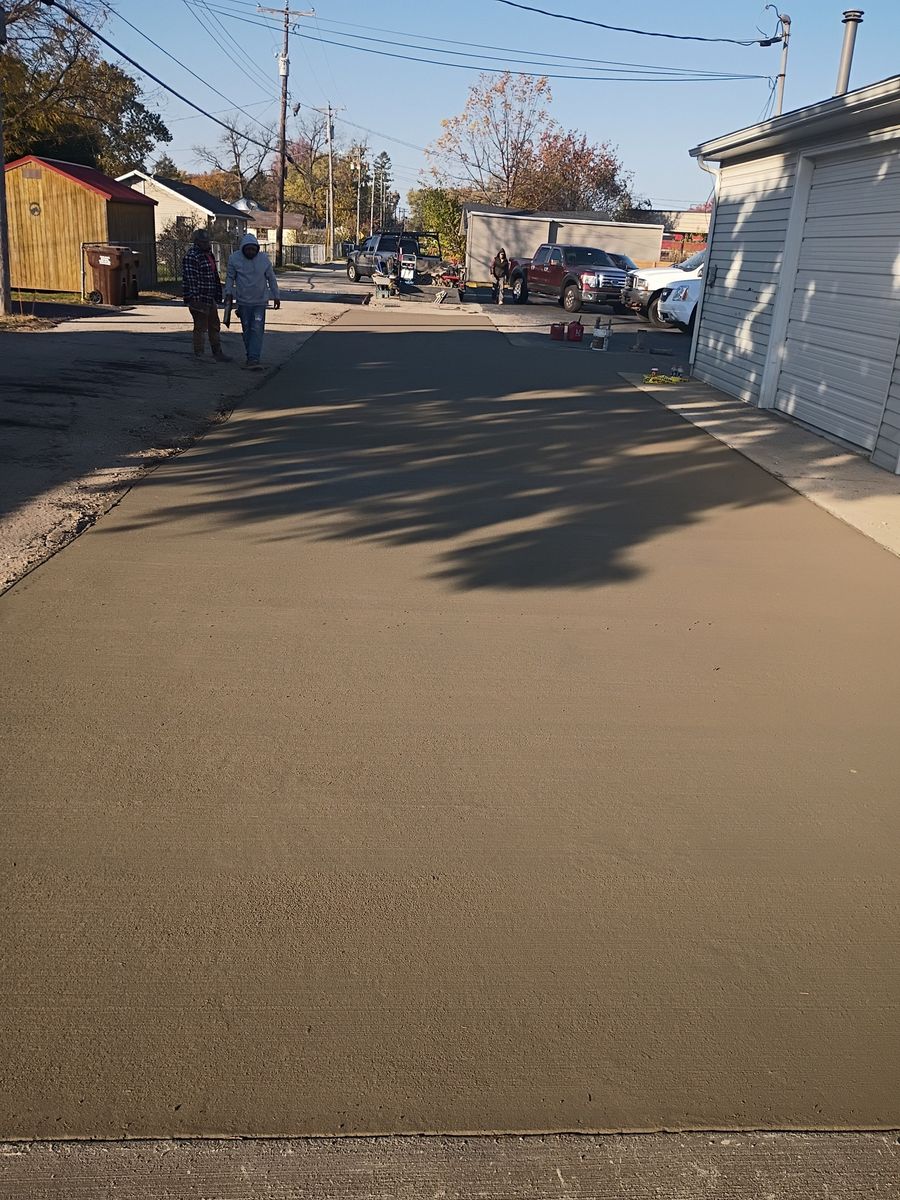 Driveway Construction for Quality Concrete & Landscaping in Rockford, IL