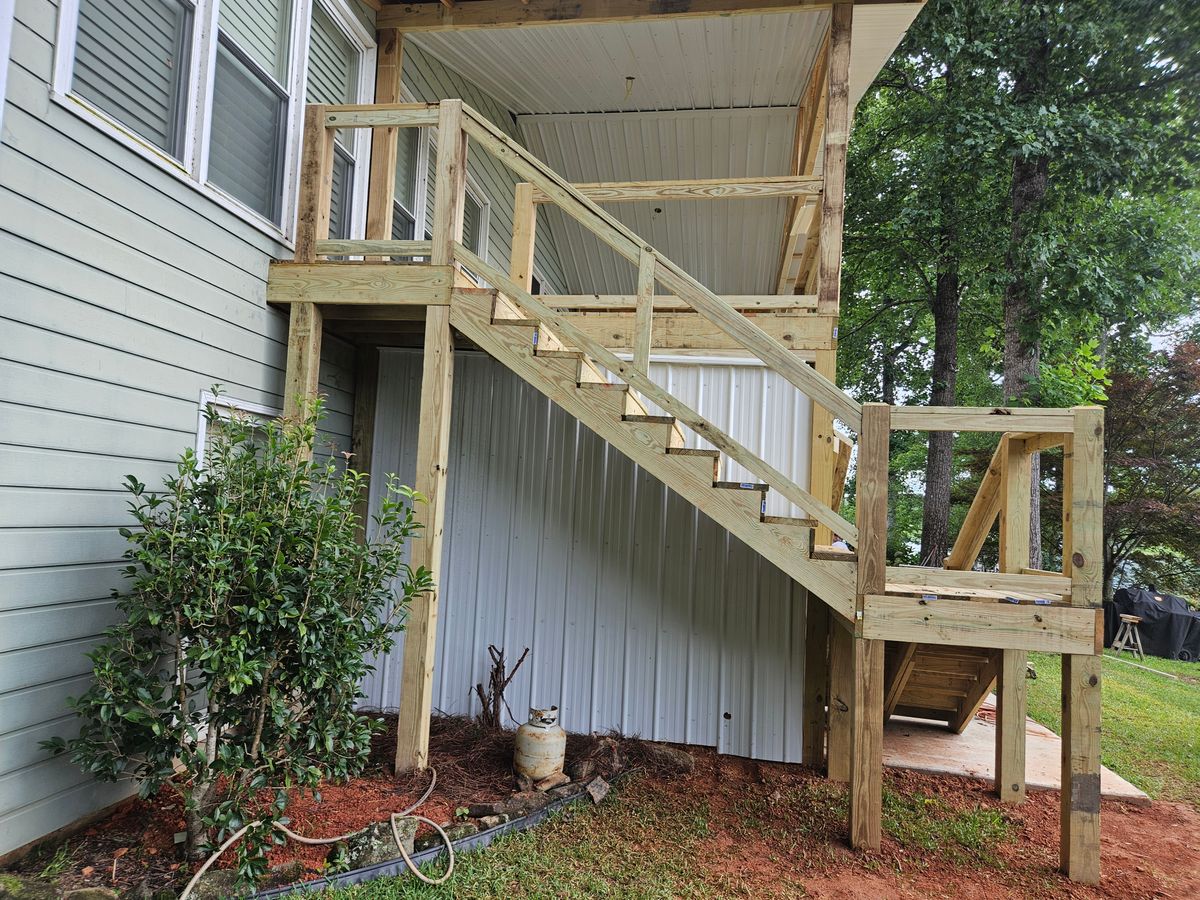 Porches and decks for Lovvorn Builders in Bowdon, GA