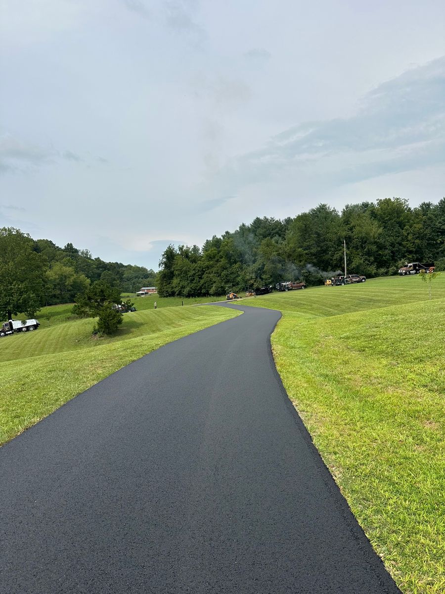 Asphalt Driveways for James R Carter Paving in Roanoke, VA