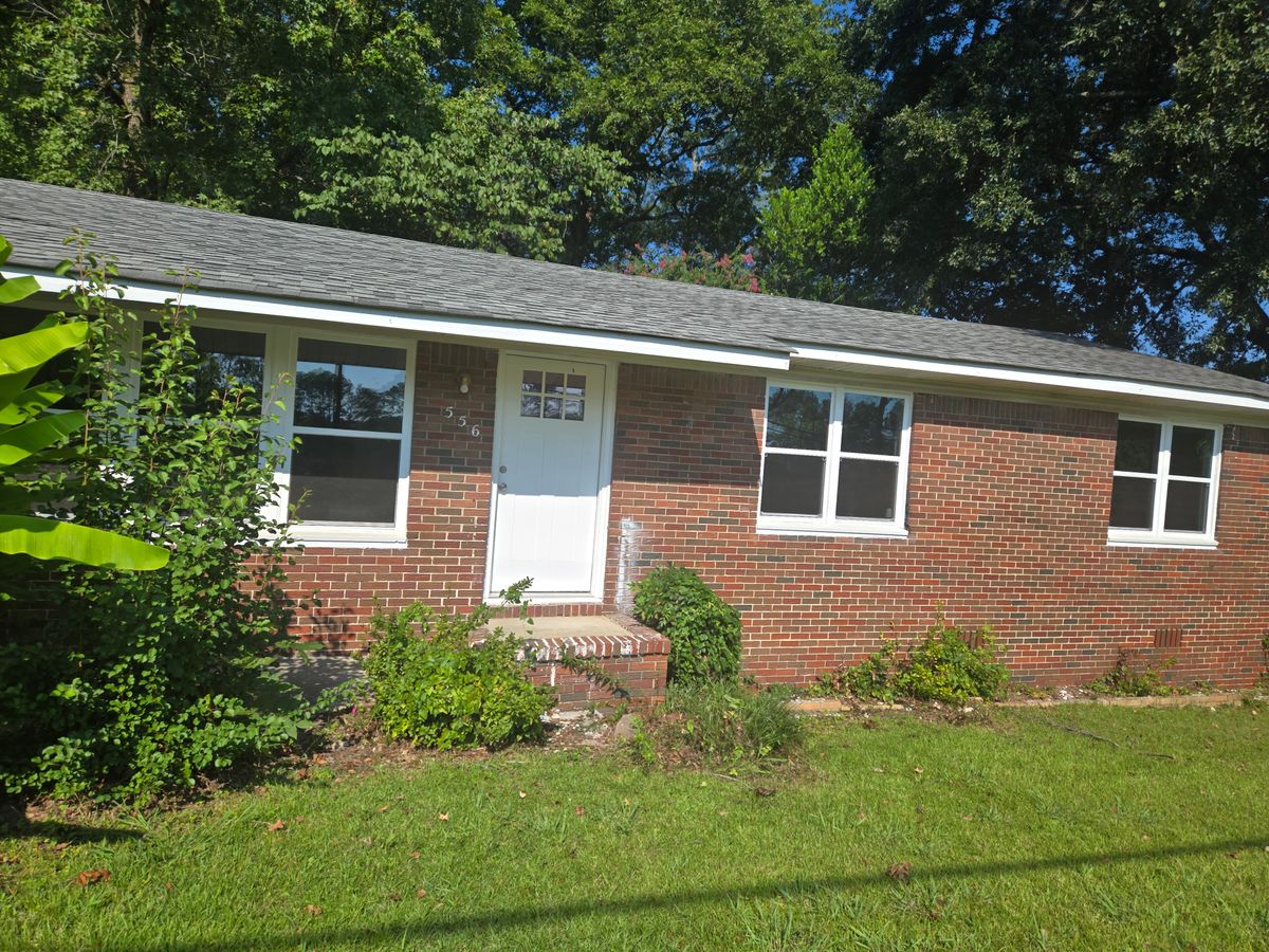 Window Cleaning for Squeaky Clean Windows Gutters & More in Hoover, AL