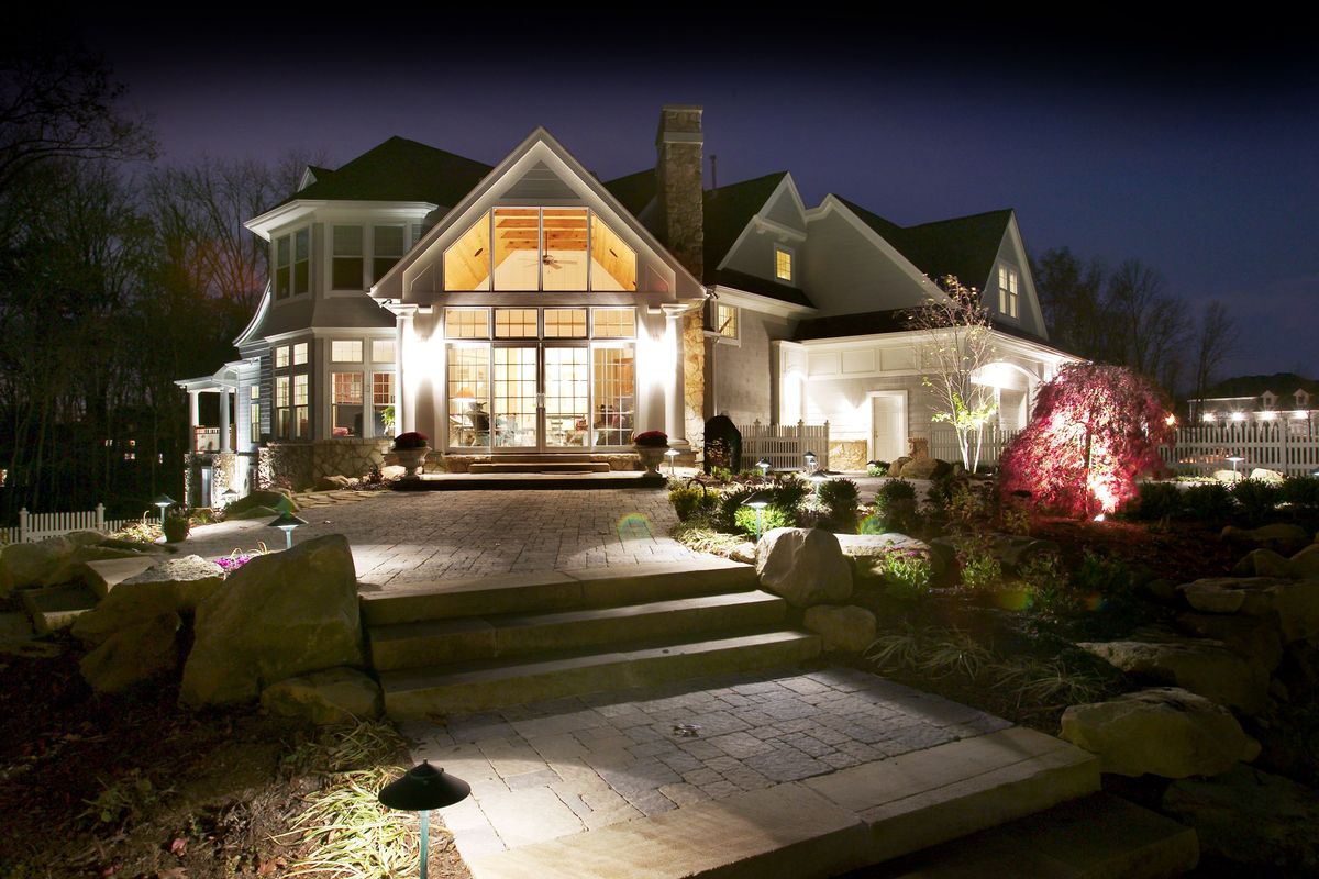 Lights for Buckeye Lawns & Landscaping LLC in Millersburg, OH