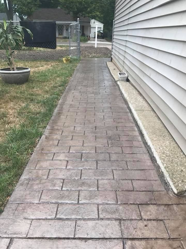 Concrete Repair- Overlays for Custom Concrete Enterprises in Springfield, IL