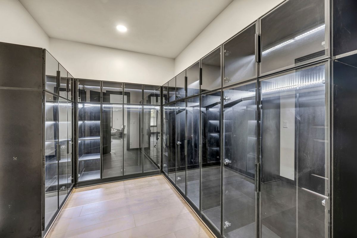 Interior/Exterior Painting for ForeverHome RE in Cleveland, OH