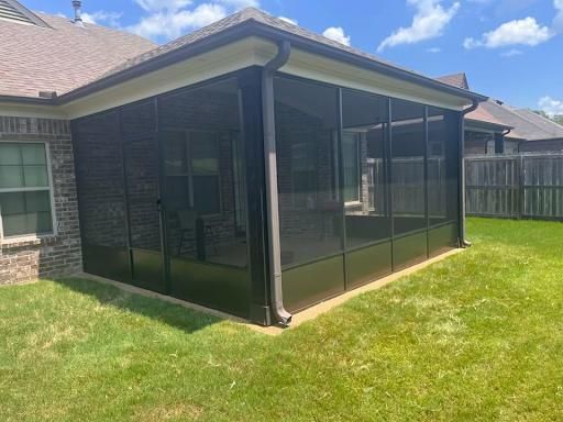 Screen Room Enclosures for SunVista Patio Enclosures in Memphis, TN
