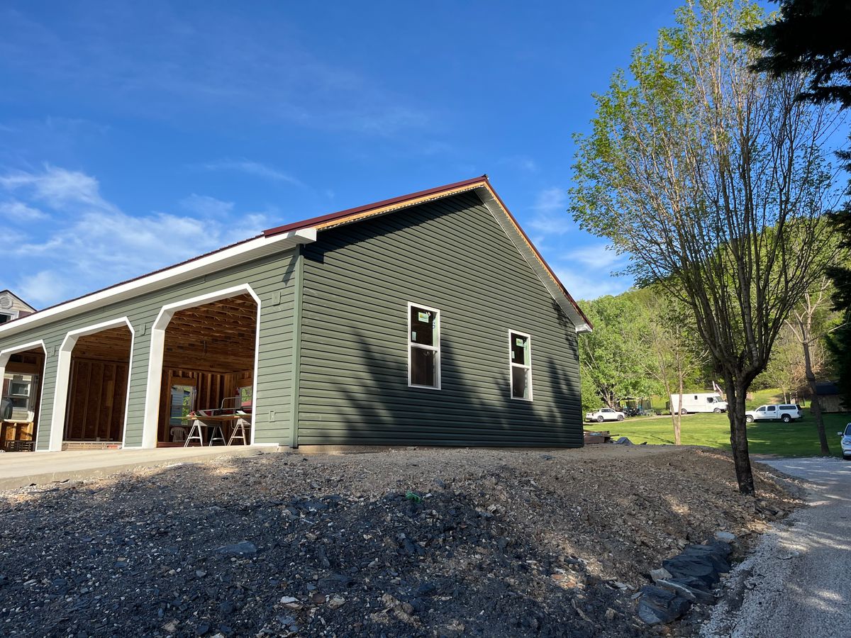 Vinyl Siding for CM Construction in Erwin, TN