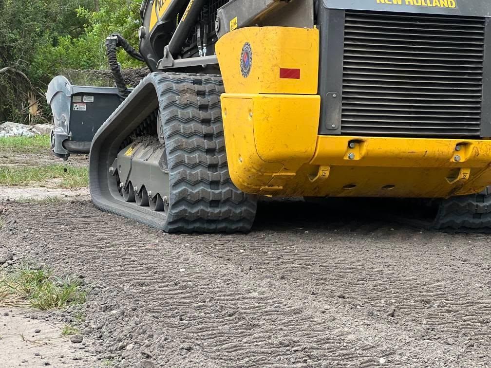 Land Grading for Bay Area Bobcat in Riverview, FL