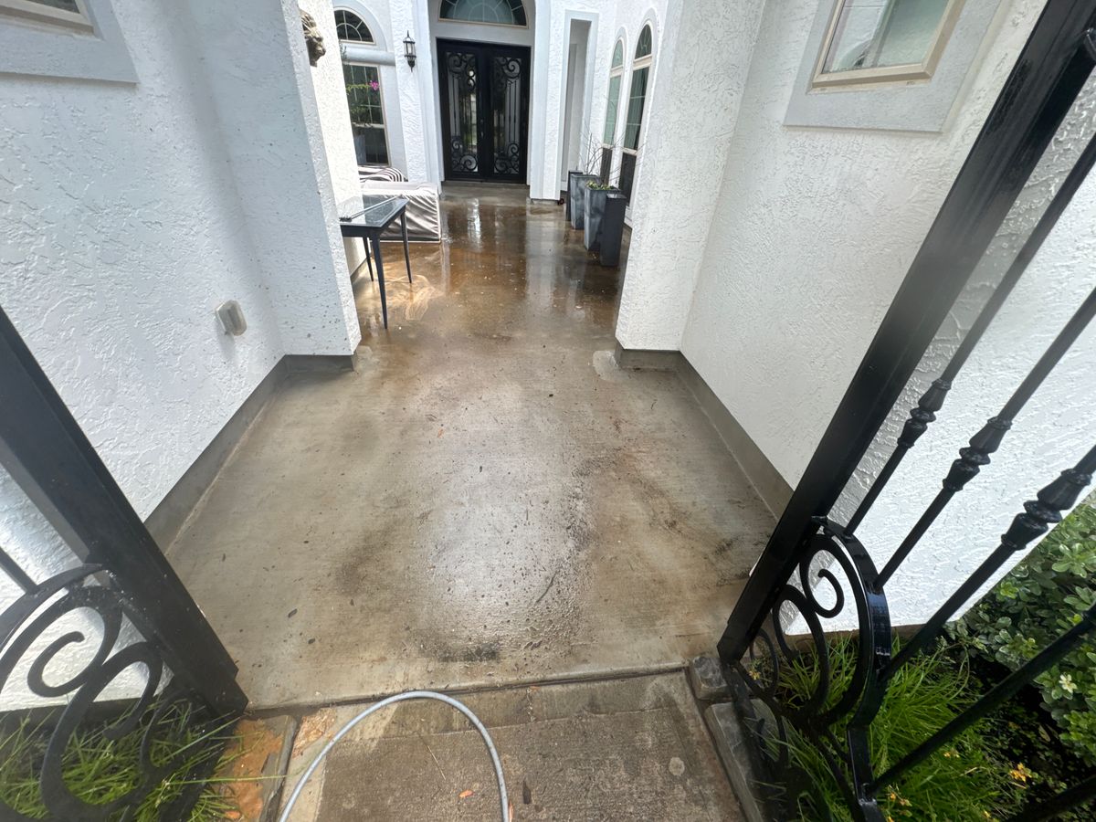 Driveway & Sidewalk Cleaning for Power Pressure Wash in Houston, TX