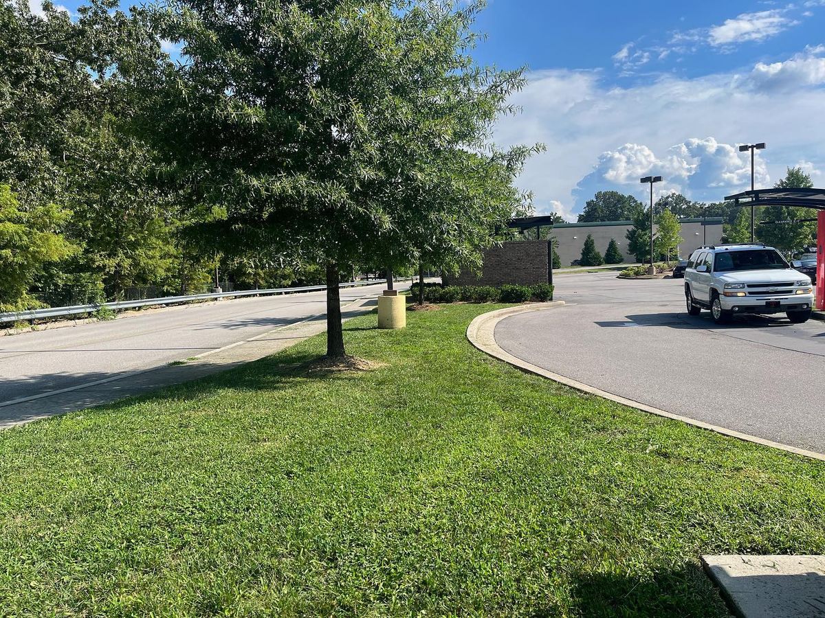 Lawn Maintenance for Smoky Mountain Landscaping in Maryville, TN