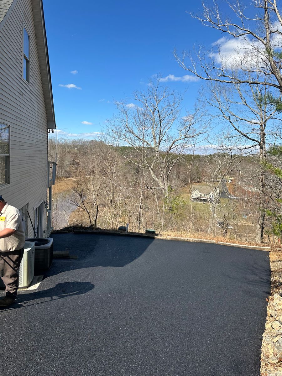 Sealcoating for James R Carter Paving in Roanoke, VA