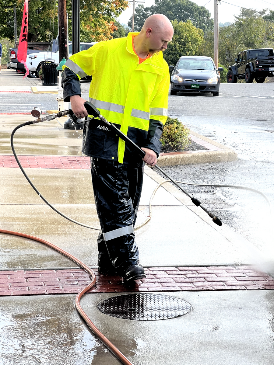 Pressure Washing for Jeff Adkins Painting in Barboursville, WV