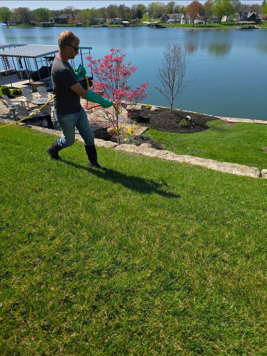 Mowing for Viking Dirtworks and Landscaping in Gallatin, MO