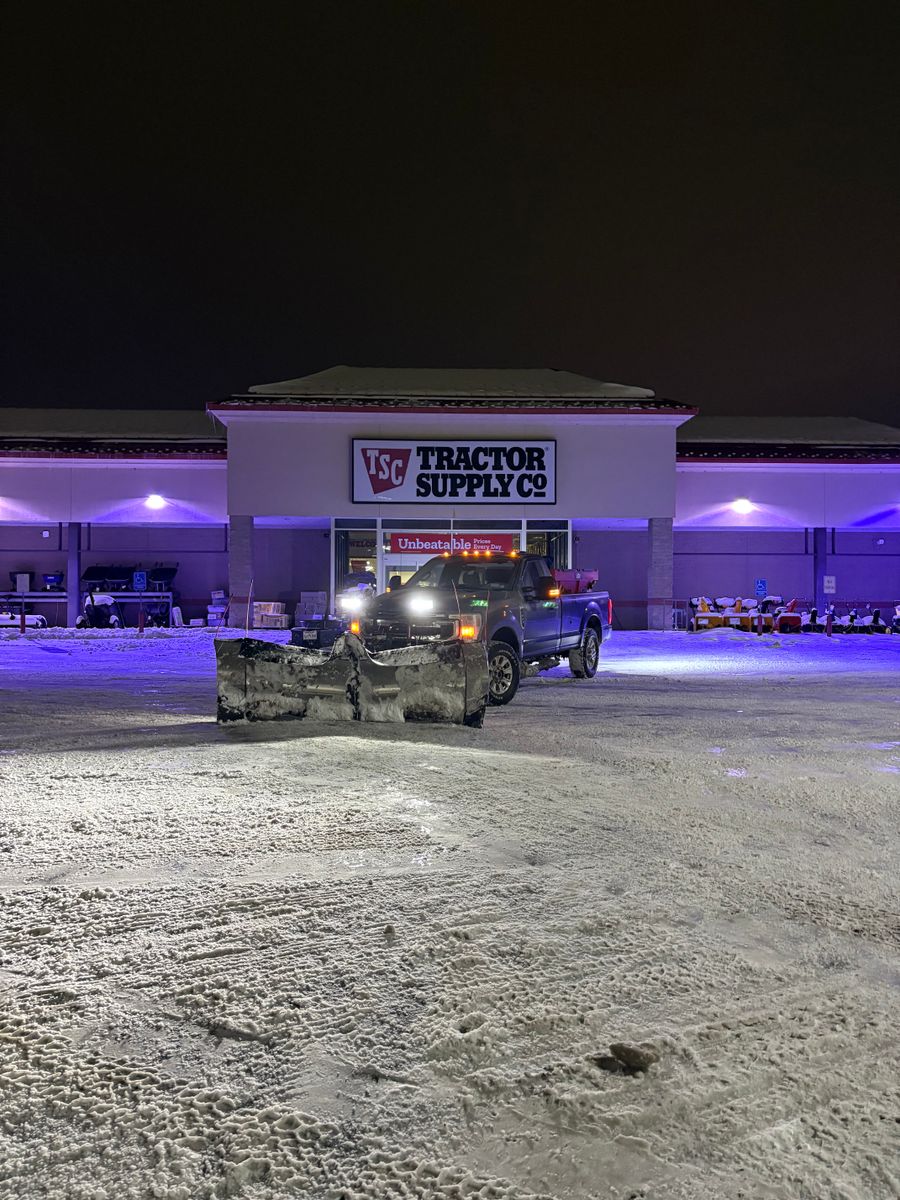 Snow Removal & Plowing for Puleo Landscape LLC in Canastota , NY