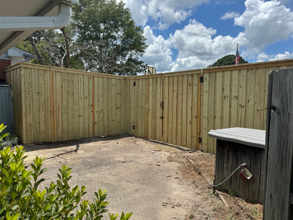 Wood Privacy for 4 In The Fire Fencing LLC in Darlington, SC