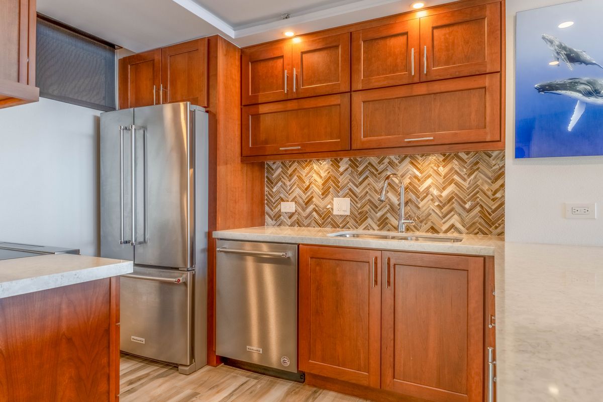 Custom Cabinetry for Alexander's Designs & Remodeling LLC in Kahului, HI