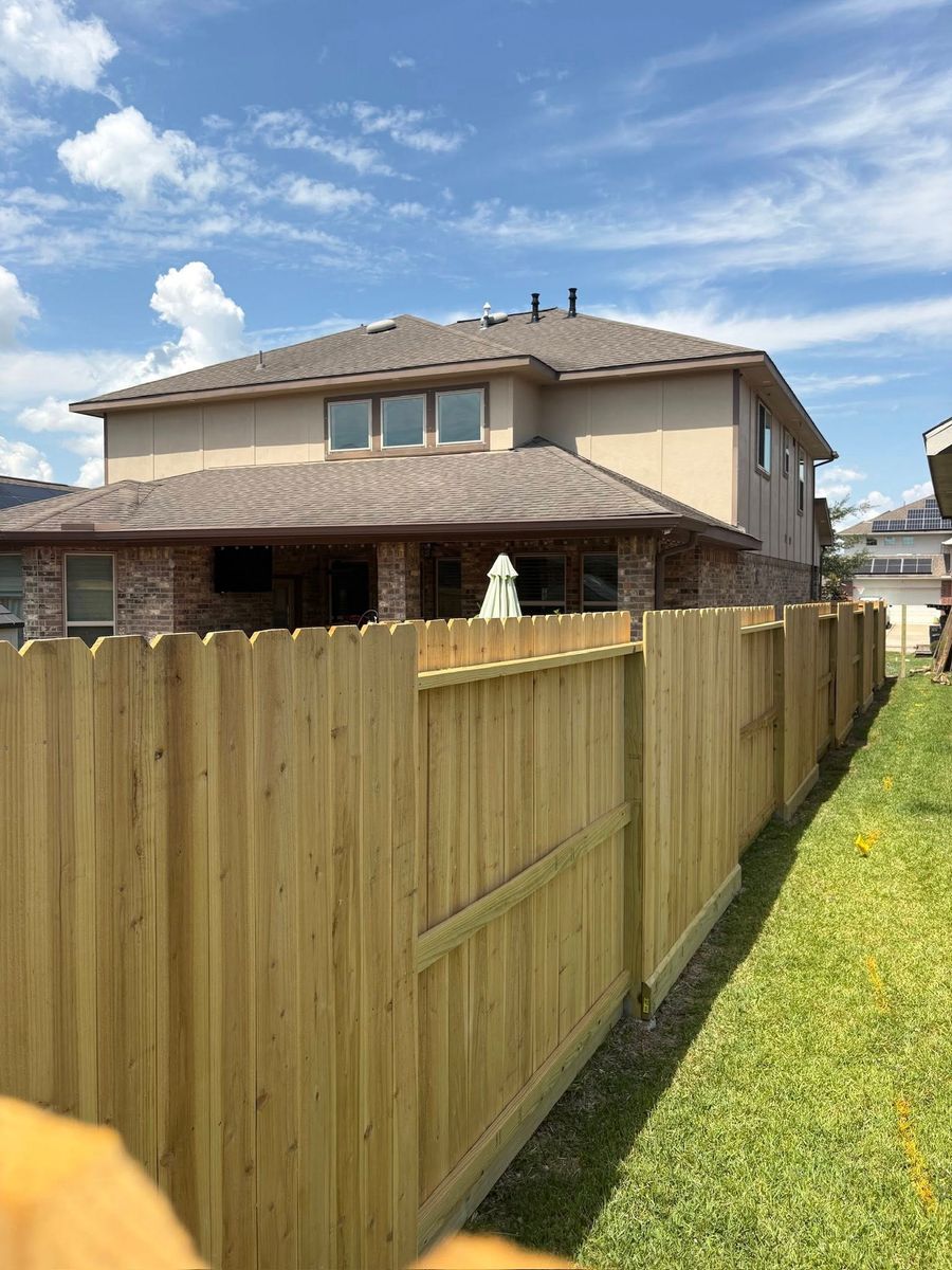 Fence Installation for Longhorn Fence & Land Development in Webster, TX