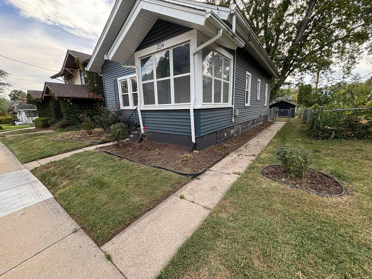 Shrub Trimming for Cena Landscaping in Rockford, IL