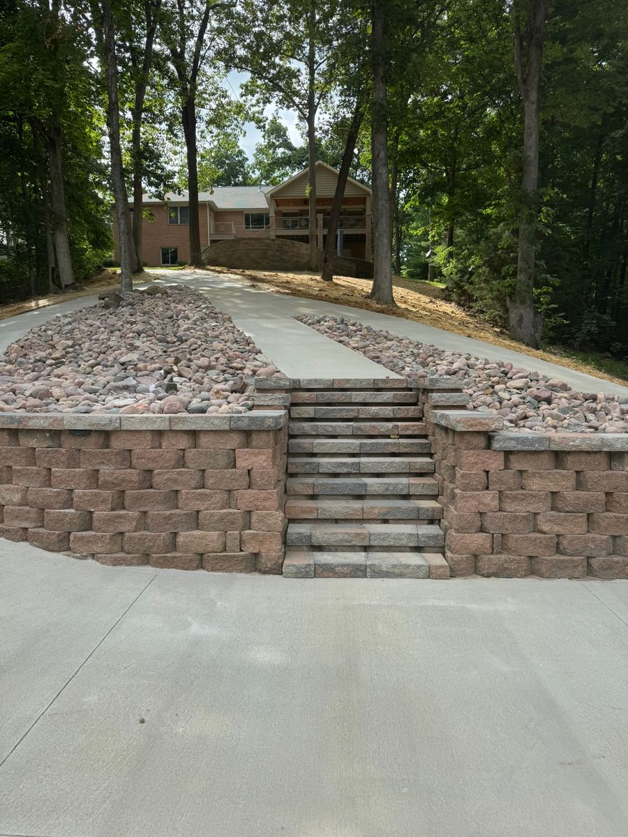 Rock and Bulk Material Delivery for Mayfield Landscaping in Staunton, IL