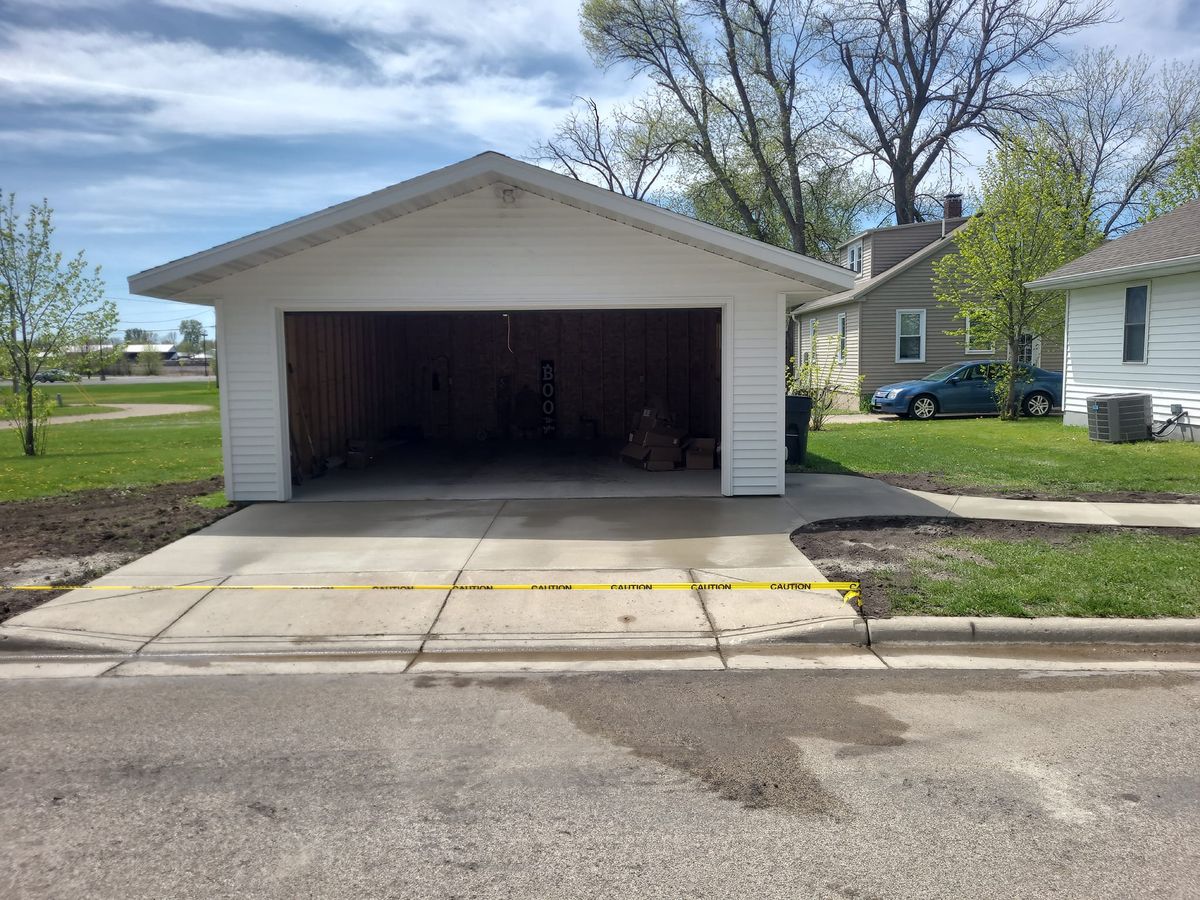 Concrete Slab Construction for Cousins Construction in Murdock, MN