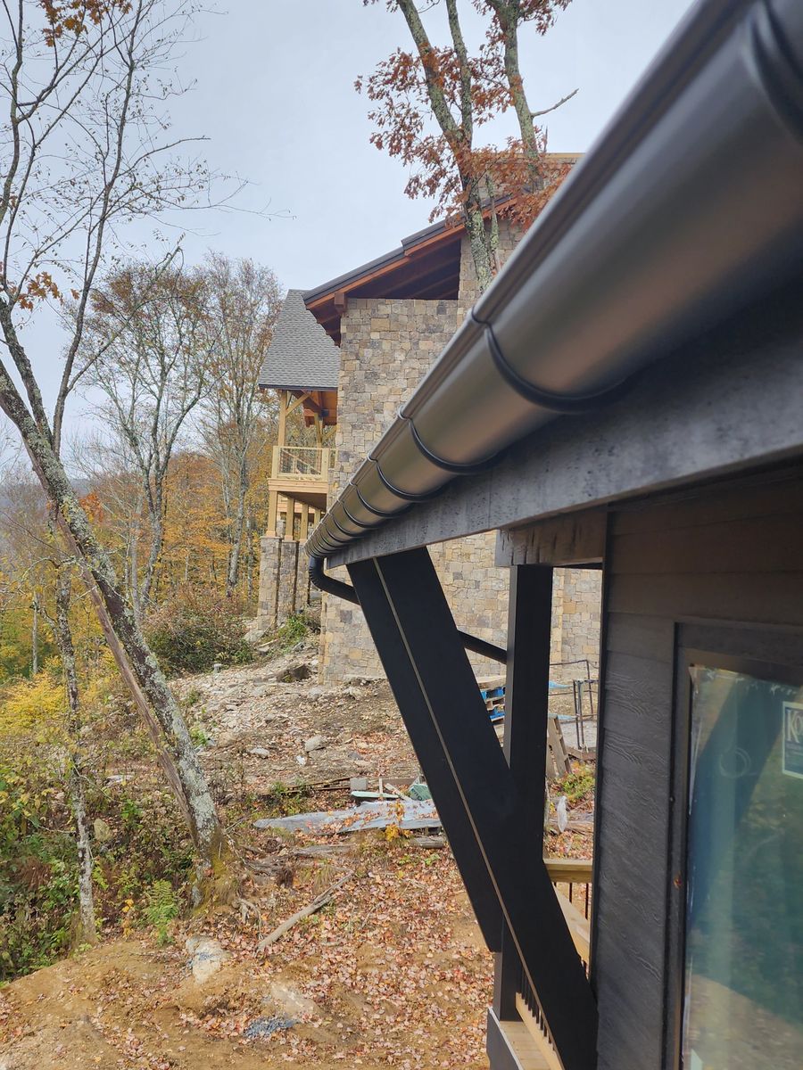 Seamless Gutters for Dotson Seamless Guttering in Mars Hill, NC