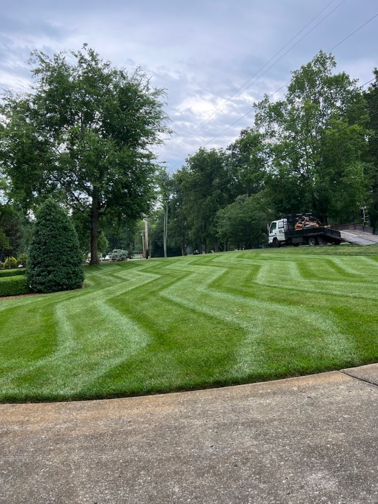 Fertilization for Adams Lawn Service & Landscaping, Inc. in Shelbyville, TN