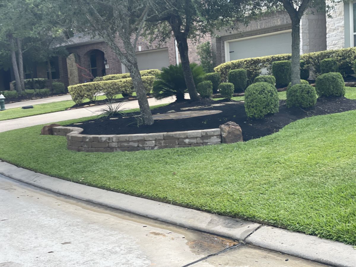 Hardscaping for Atlas Land Design in Creekside Park, TX