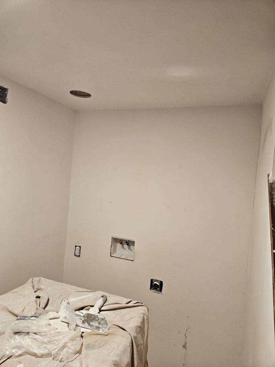 Spackling for Randy's Painting and Drywall Services LLC in Easton, Pennsylvania