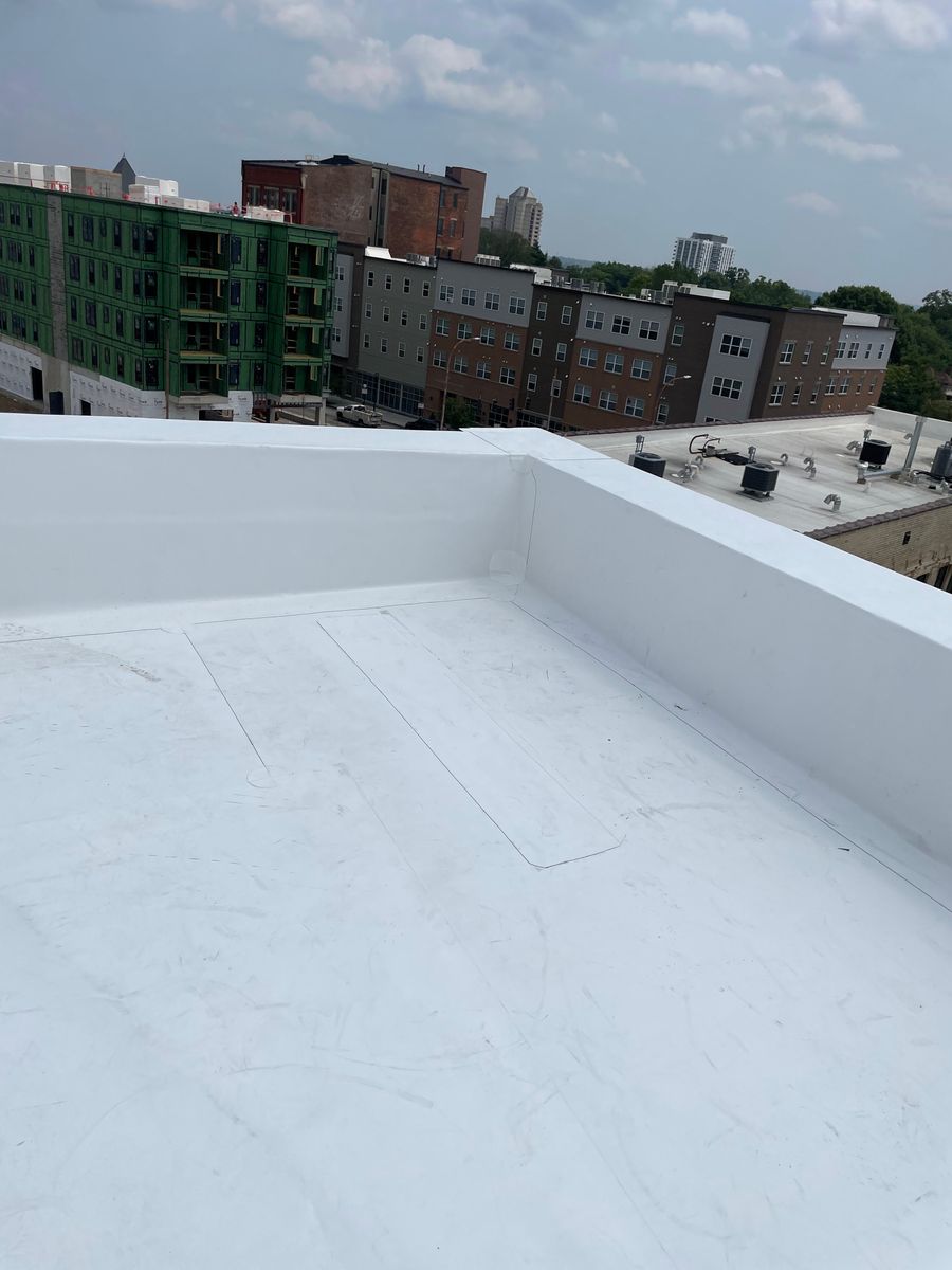 Flat Roof Systems for Rucker Roofing, LLC in Dayton, OH