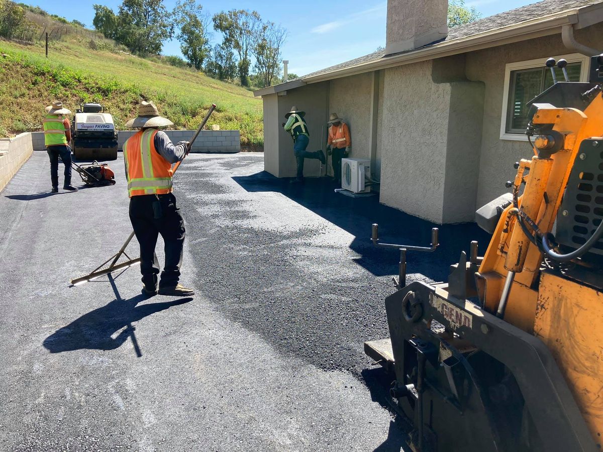 Asphalt Repair for Fallbrook Asphalt Company in Fallbrook, CA