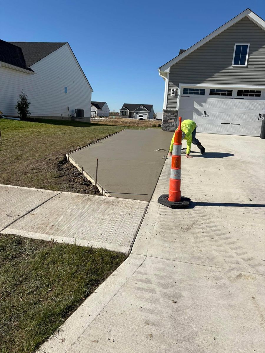 Concrete Slab Construction for Concrete Pros, LLC in Lorain, OH