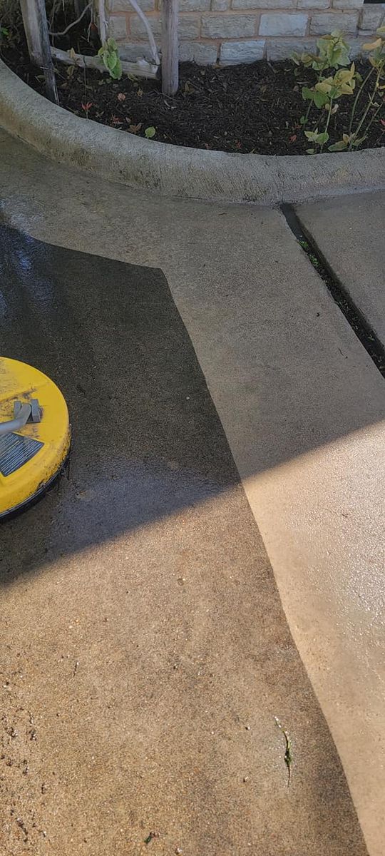 Concrete Cleaning for Tier 1 Pressure Washing in Granbury, TX