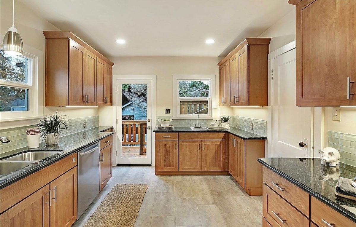 Custom Home Construction for Pacific Roots Construction in Silverdale, WA