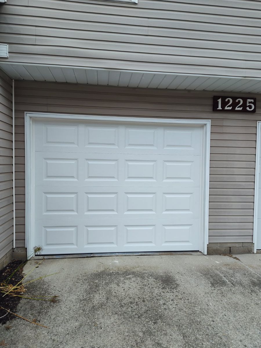 Residential Garage Doors for My Garage Door Company in Athens County, OH