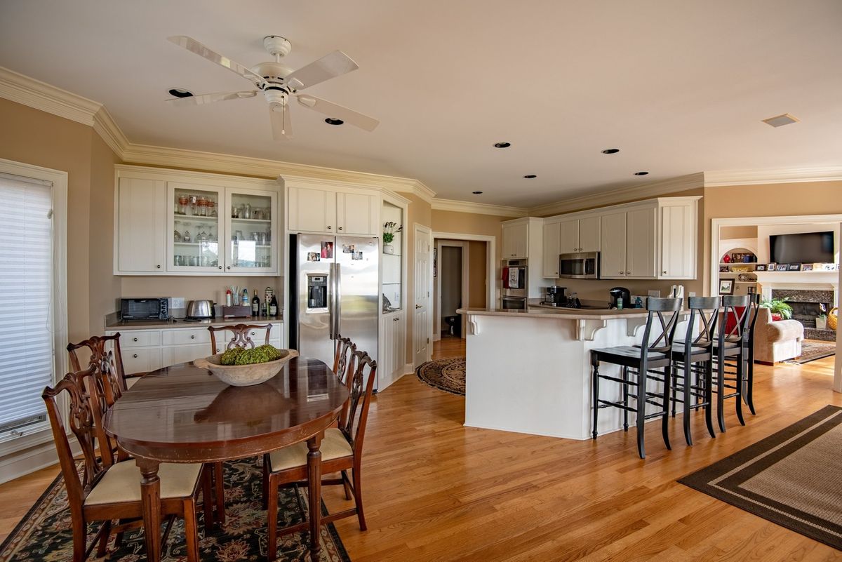 Kitchen and Cabinet Refinishing for Atlanta Paint Masters in Marietta, GA