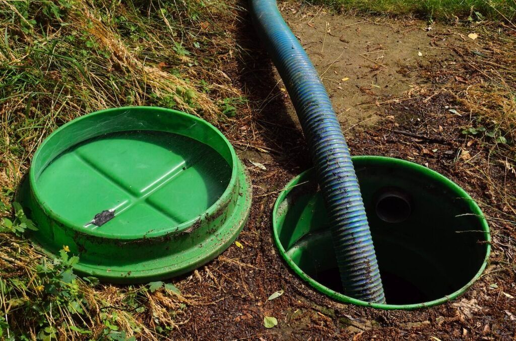 Septic Tank Cleaning for 2 Lazy 2 P Septic Services in Delta County, CO