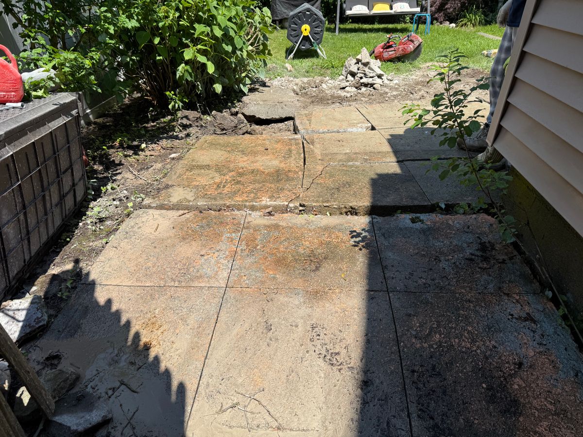 Residential Demolition for Quality Demo Services LLC in Lawrence, MA