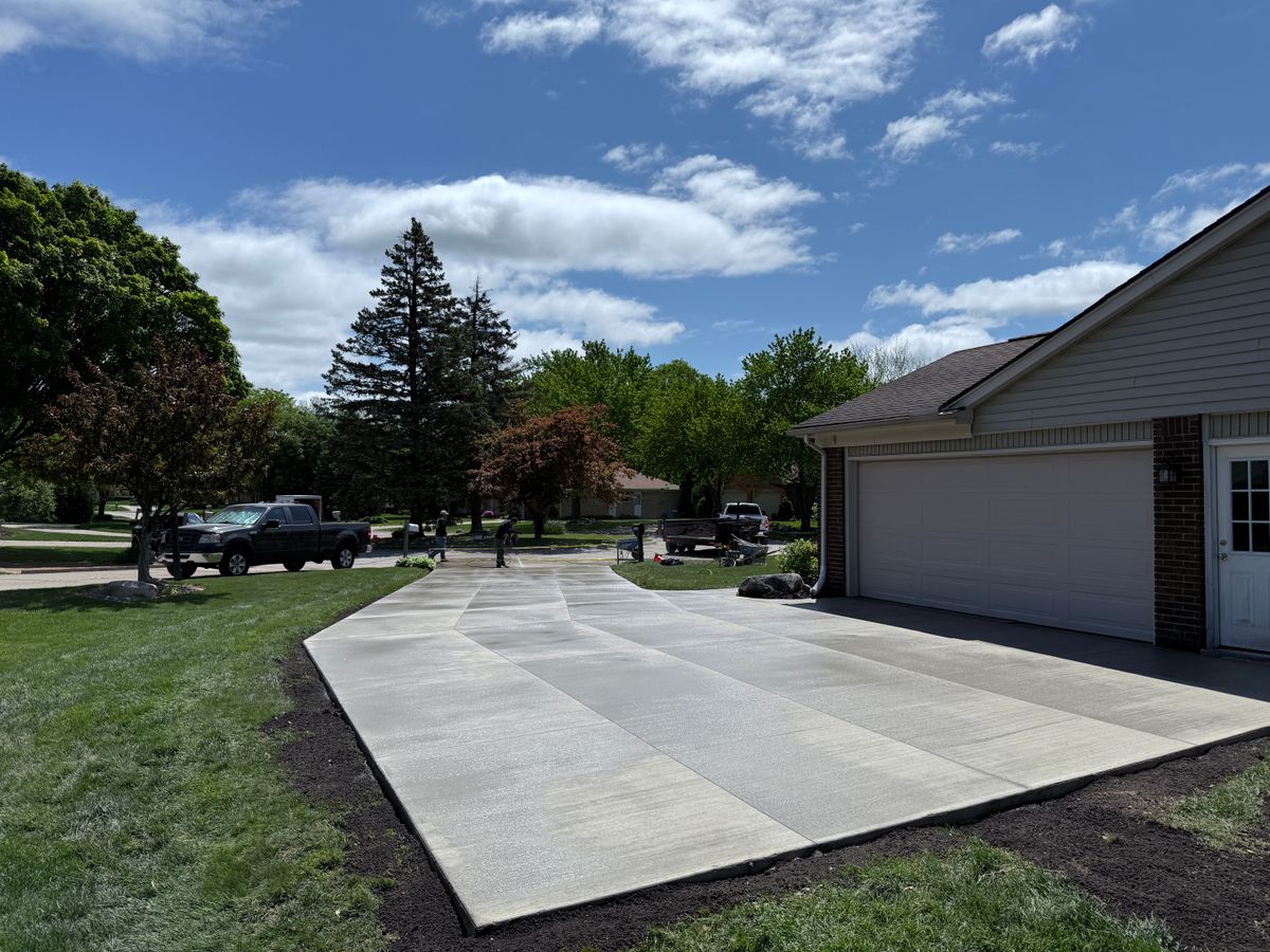 Broom Finish Driveways for Crown Cement in Lincoln Park, MI