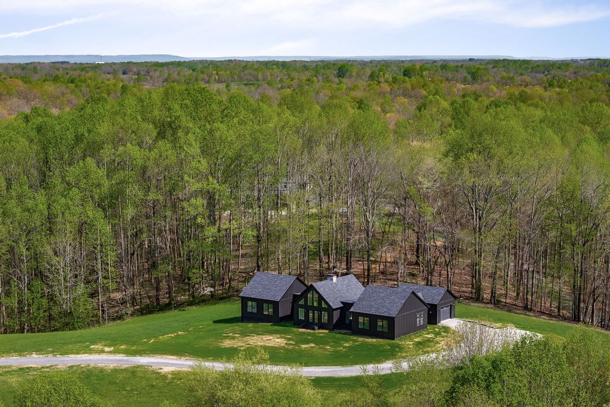 Custom Home Design for B4 Construction LLC in Cookeville, TN