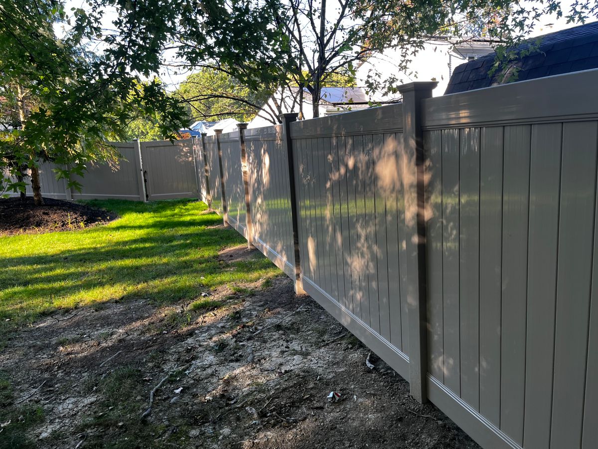 Fence Installation for Castle Fence and Deck LLC in Medina, OH
