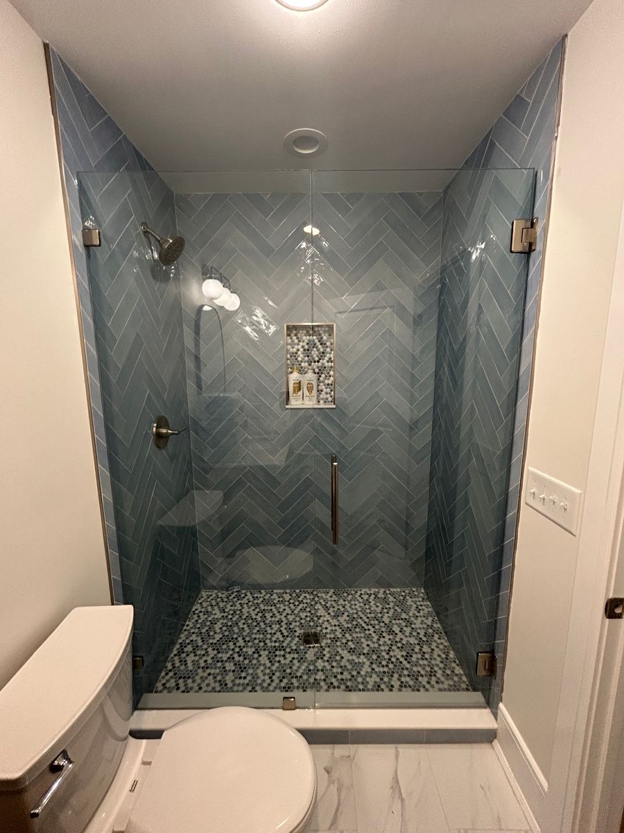 Framed & Frameless Shower Enclosures for Colonial Glass and Hardware in Wilmington,  NC