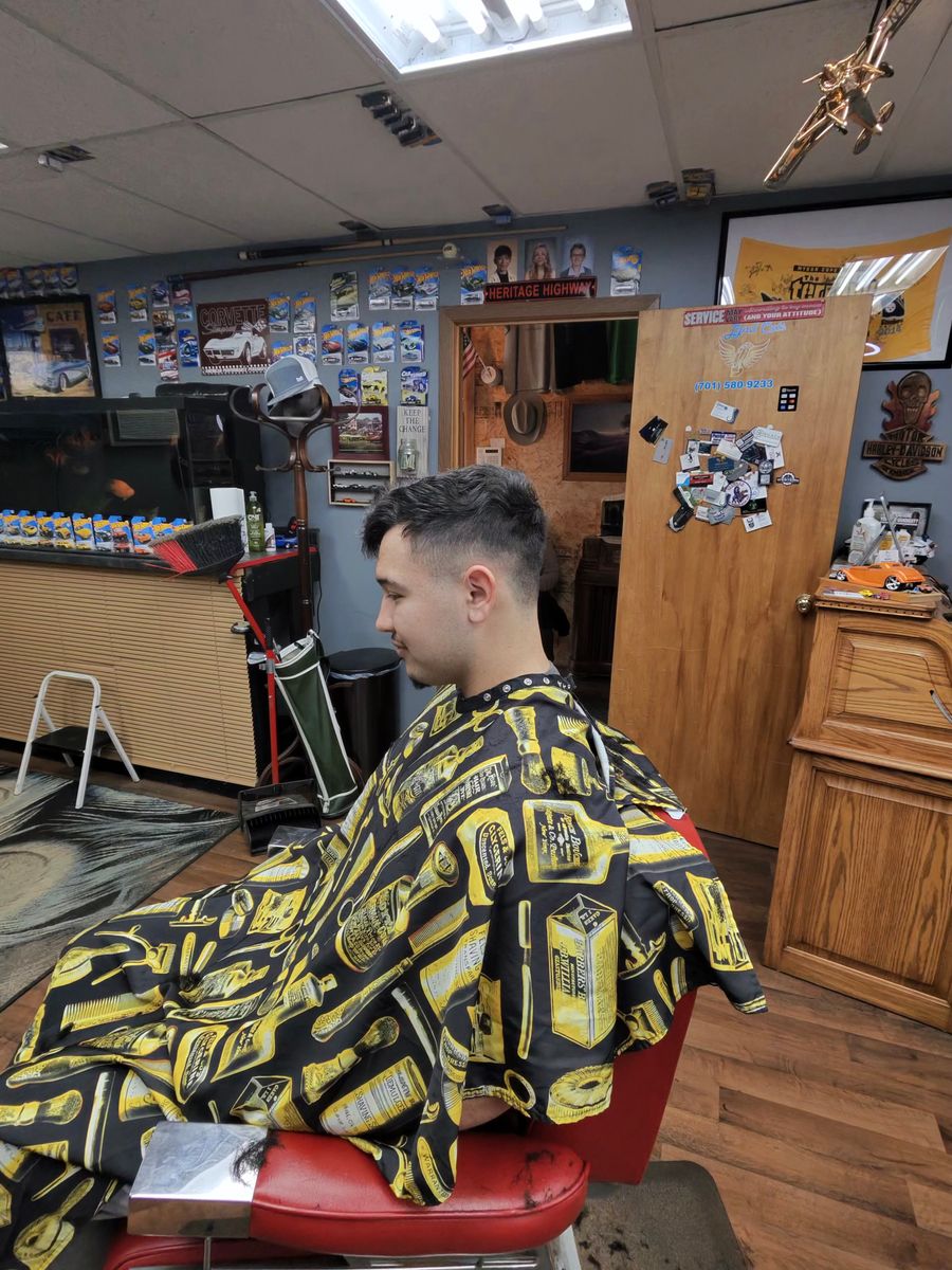 Mens Haircuts for LGND CUTS in Williston, ND