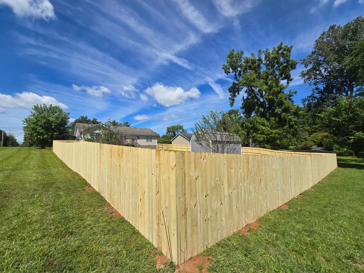 Wood Fence for Southern Town & Country Fence in Sparta, TN